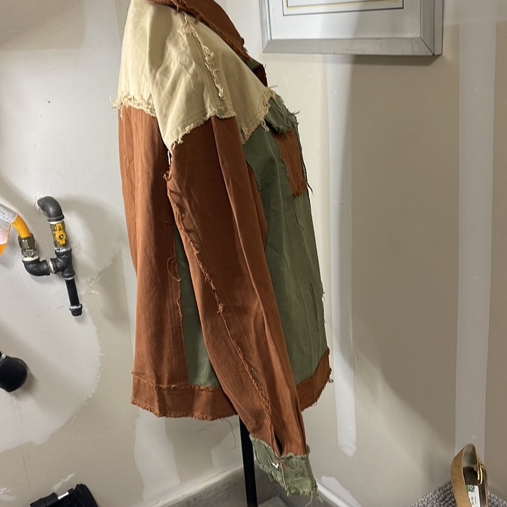 Distress jacket - Picture 2 of 3